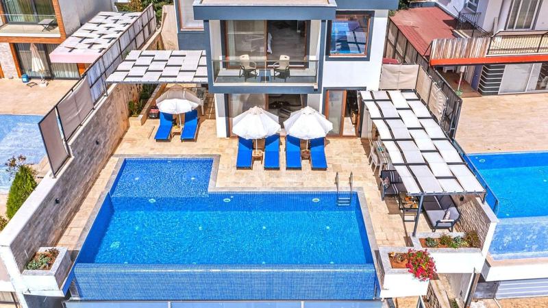 Kalkan 3 bedroom Luxury villa with private pool hot tub - image 17