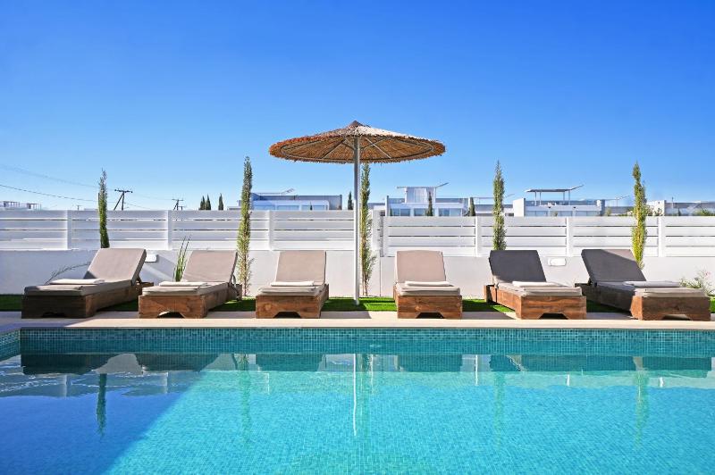 Princess Margaret Luxury Villa - image 9