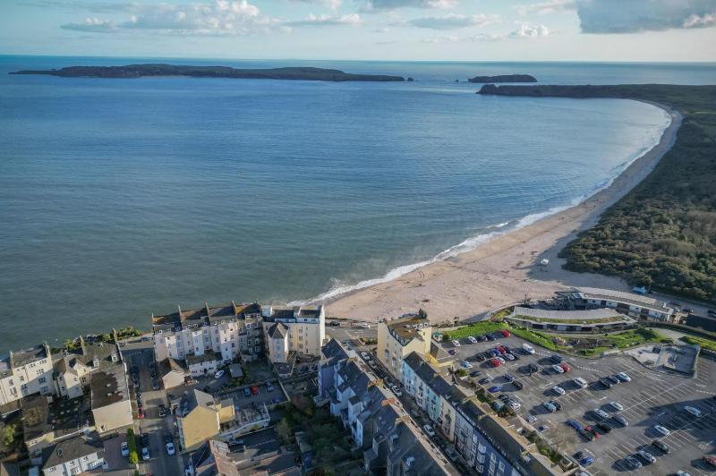 Caldey Island View - 2 Bedroom Apartment - Tenby - image 25