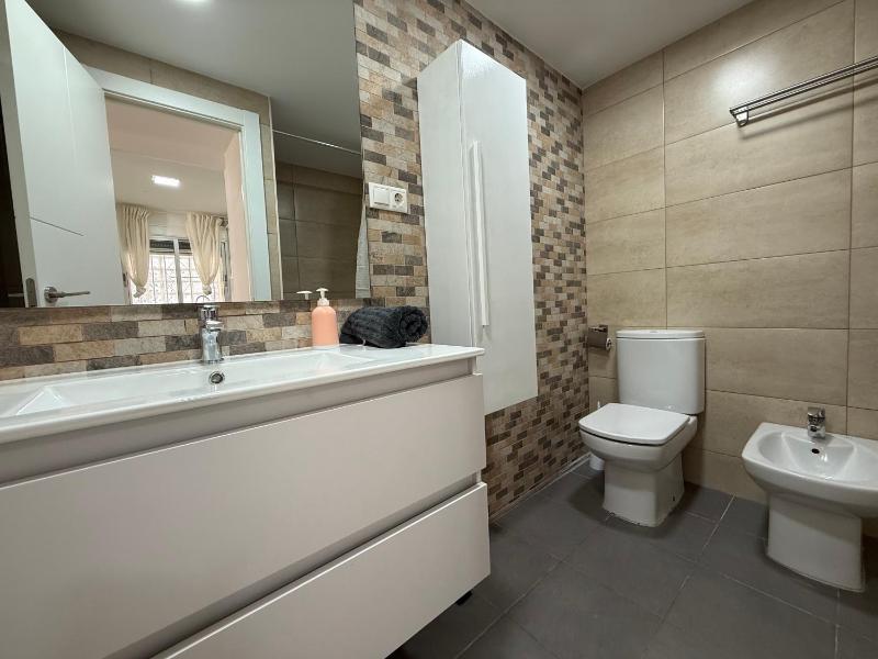 Casa Playa Albufereta a 1min con terraza para 6 By Turihome - image 5