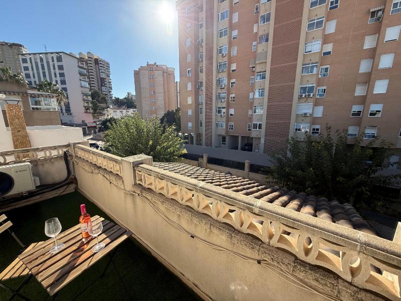 Casa Playa Albufereta a 1min con terraza para 6 By Turihome - image 28