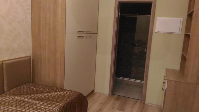 Single Room image 2