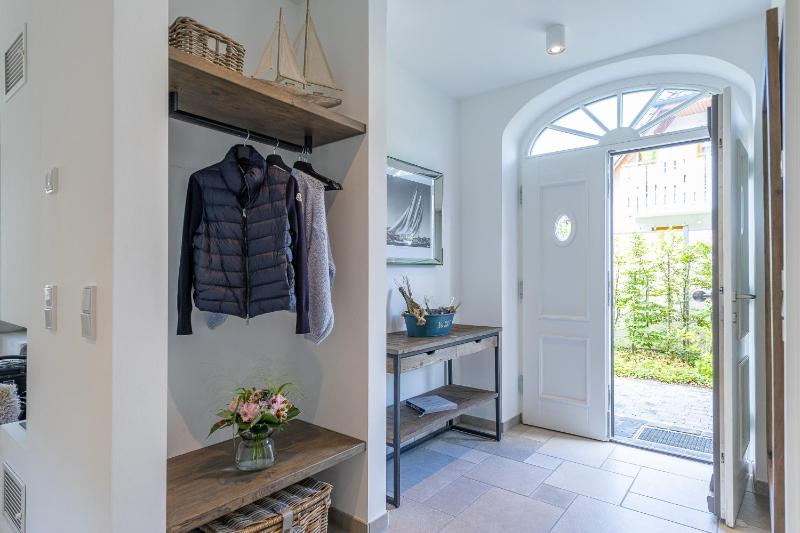 Modernes Ferienhaus mit Sauna eingezäuntem Garten und Strandnähe Ideal für Familien Freunde und Hundeliebhaber - image 11