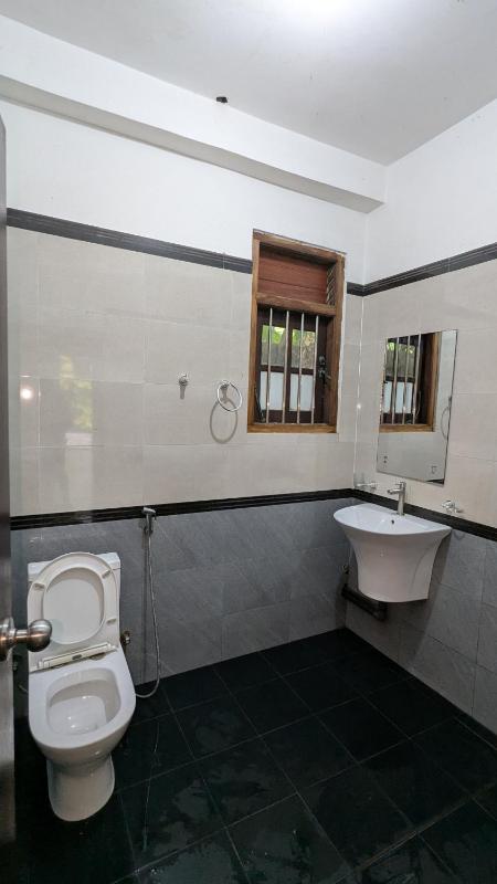 The Heavens Ocean Villa Talpe - image 9