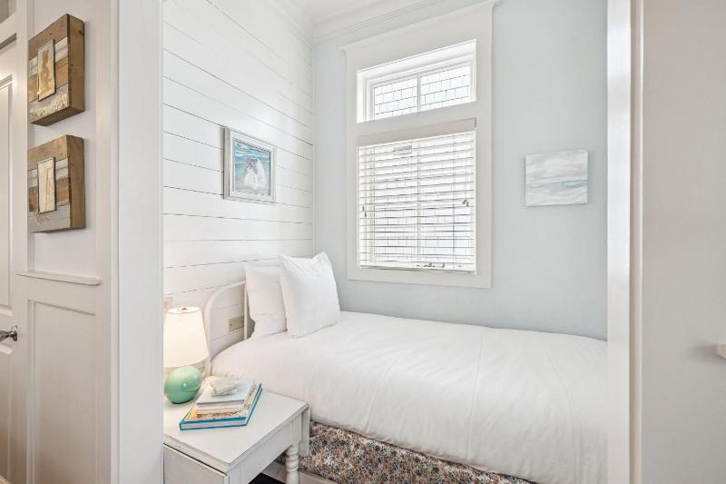 Sea Glass Cottage by 30A Escapes - image 15