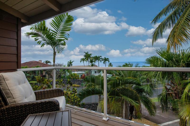 Kona Beach House Getaway - image 11