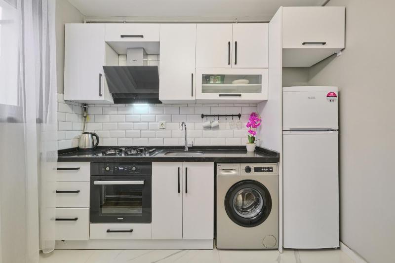Ulker Apartments - image 3