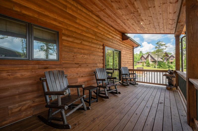 Black Bear Summit by Railey Vacations - image 35