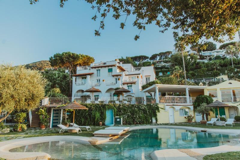 Hotel Continental Mare - image 1