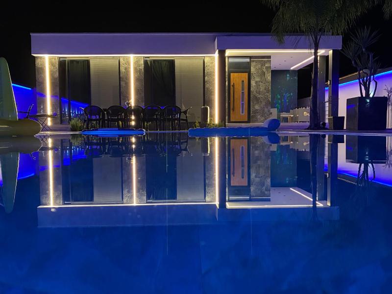 Mia Villa - image 14
