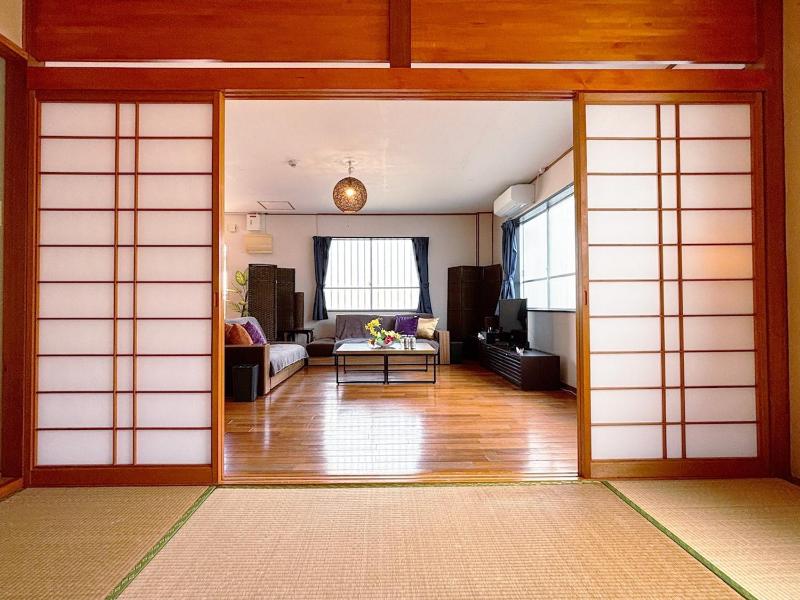 Okinawa Naha Nishi - image 1