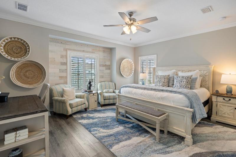 6618 Carlinga Drive By Pkrm - image 12