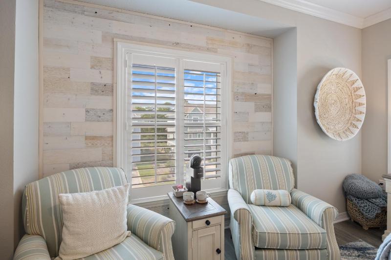 6618 Carlinga Drive By Pkrm - image 30