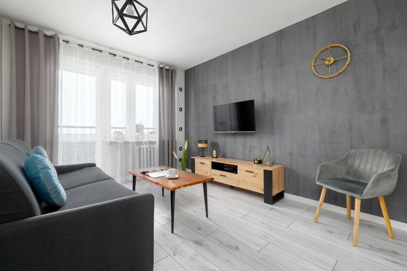 Unique One Bedroom Apartment with Balcony in Rzeszów by Noclegi Renters - image 18