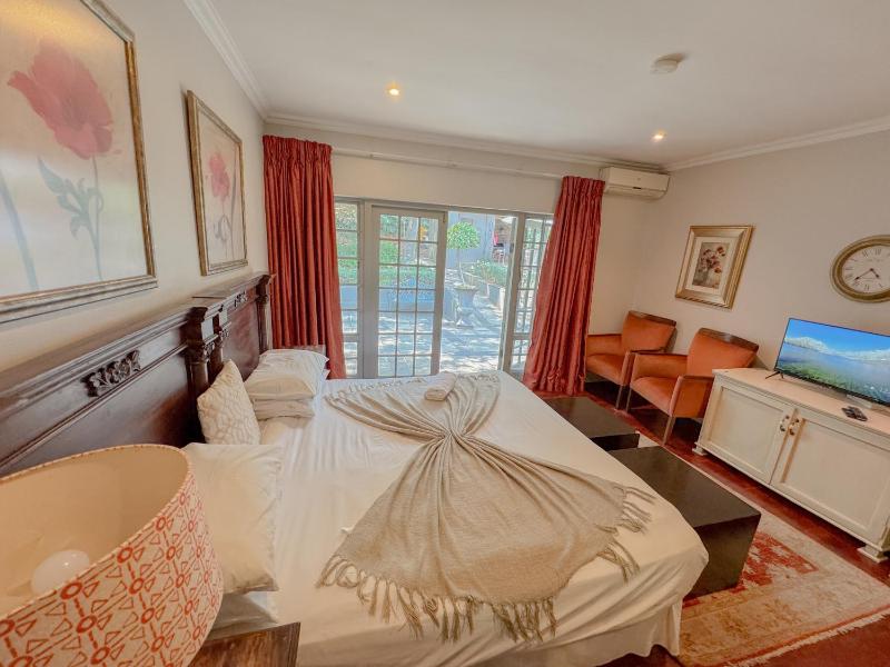 Amoris Guesthouse - Waterkloof ridge - image 13