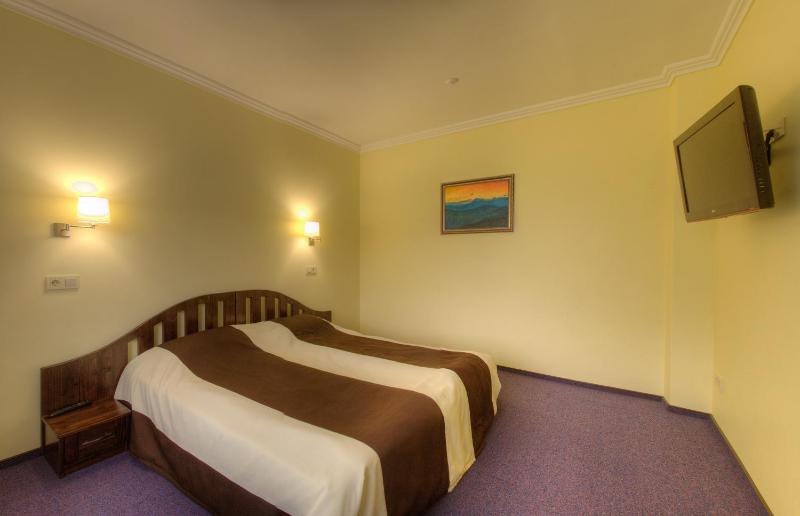 Junior Suite with Balcony image 1