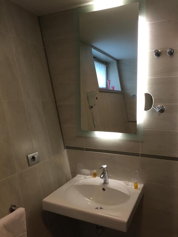 Family Room with two Bedrooms image 4