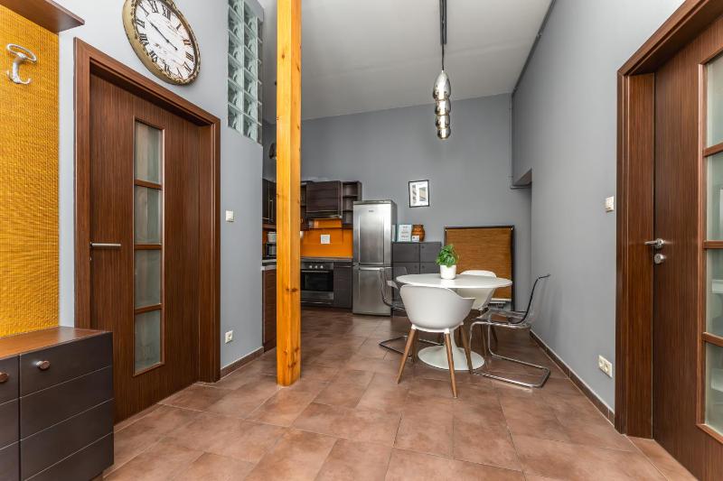 O4 City Center Apartment - image 15