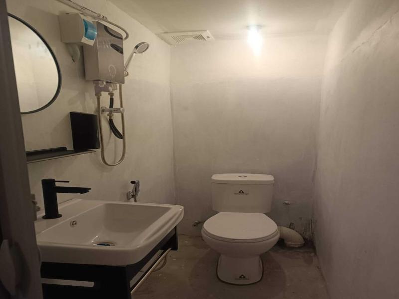 Hotel O J Stay Guesthouse - image 8