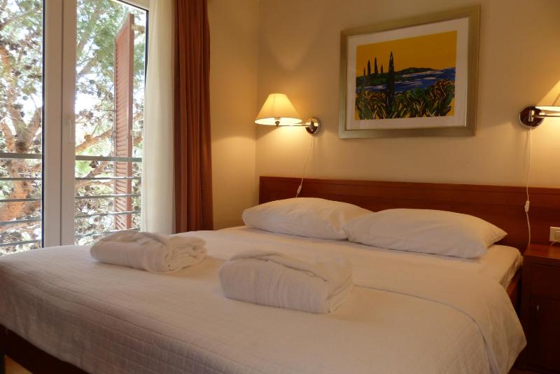 Superior Apartment image 2