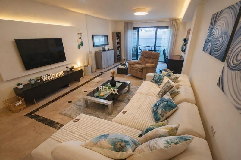 Abdoun Grand Family Apartment - image 1
