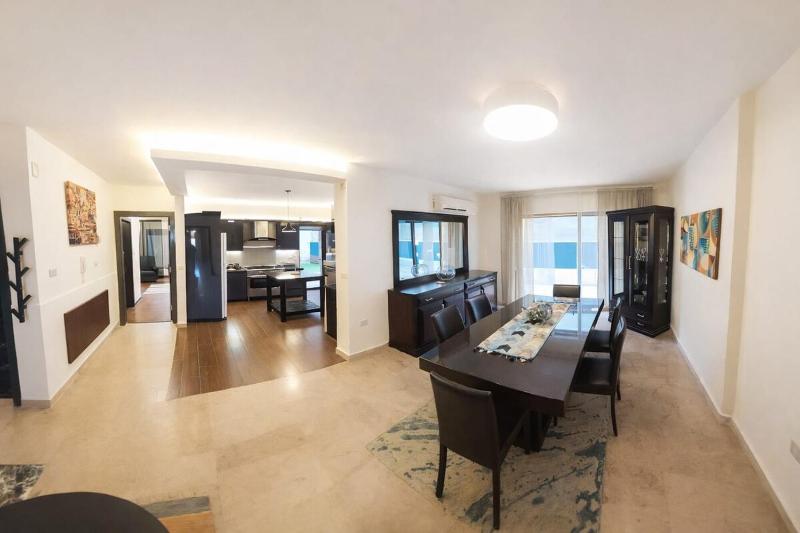 Abdoun Grand Family Apartment - image 9