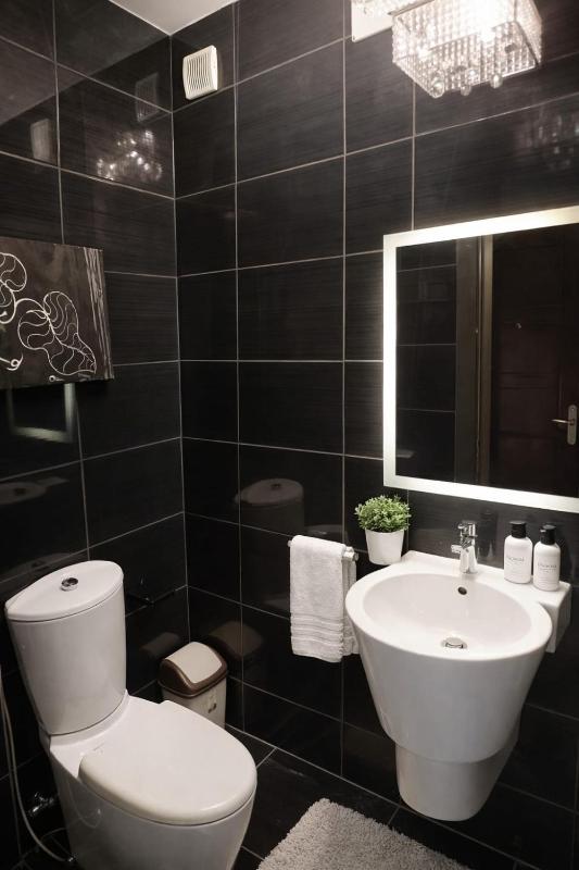 Abdoun Grand Family Apartment - image 4