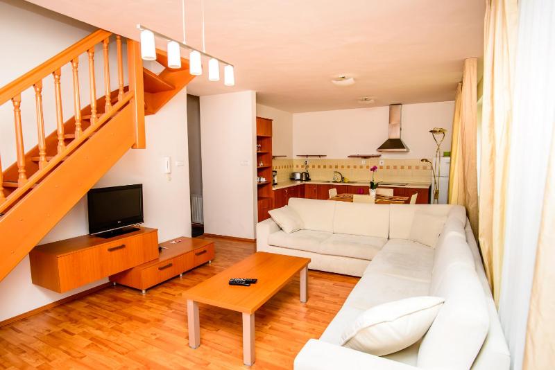 Apartment image 2