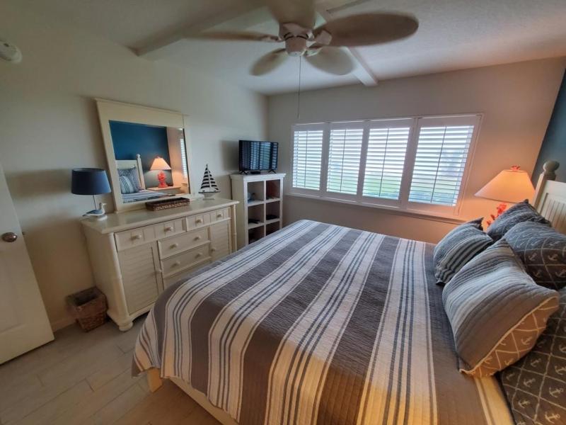 Summerhouse 104- Direct Oceanfront condo - image 16