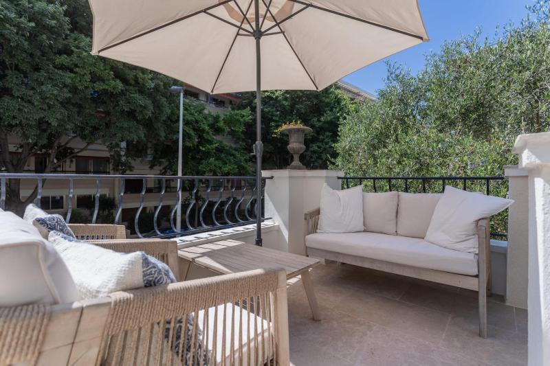 REF 2177- Exceptional Villa in the Heart of Cannes 5mins from La Croisette - image 22