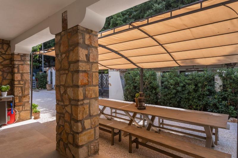 REF 2177- Exceptional Villa in the Heart of Cannes 5mins from La Croisette - image 9