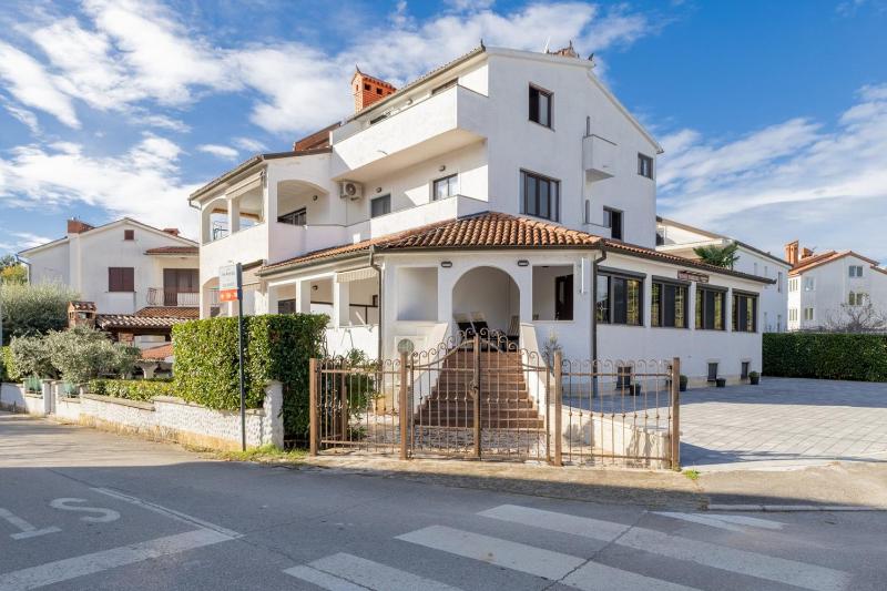 Apartments Aida - image 1