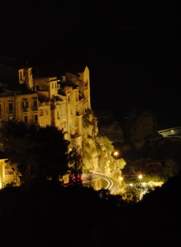 Vacanze Bellavista Tropea Apartment or Suites - image 14