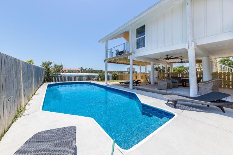 On the Canal - Private Pool + Dock Canal Front + Beautiful Sunset Views - image 11