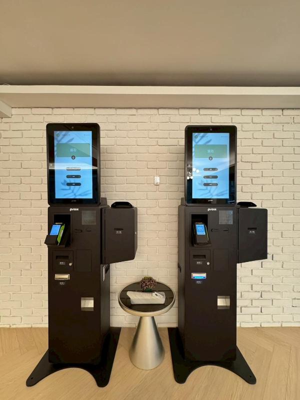 Fooyee Hotel - TaiChung Train Station - image 32