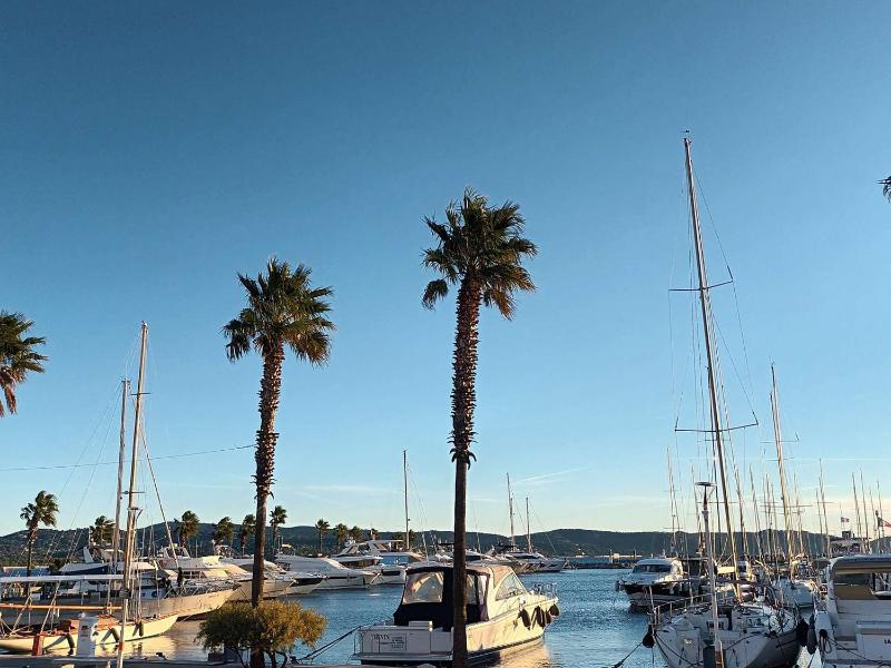 Appartement T2 à Cavalaire proche plage pour 4 pers ascenseur inclus - FR-1-226B-242 - image 2