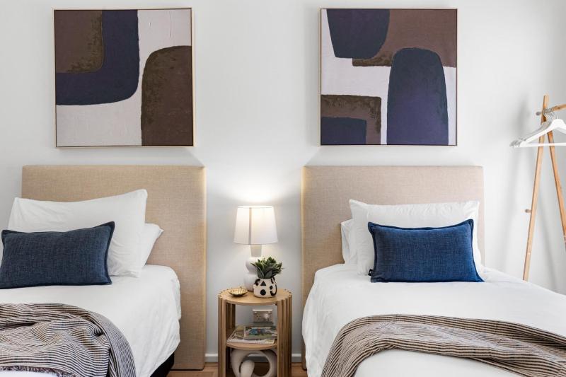 In Town Oasis - Stylish Escape near Parklands & CBD - image 12