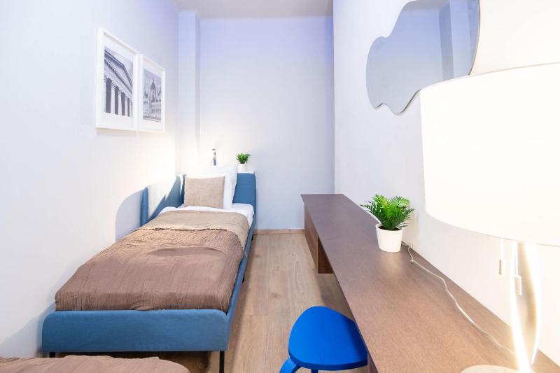 Modern - Balcony - Comfy - image 16