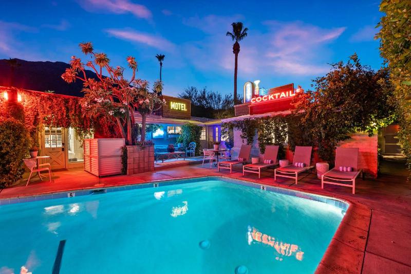 Speakeasy Hotel - image 6