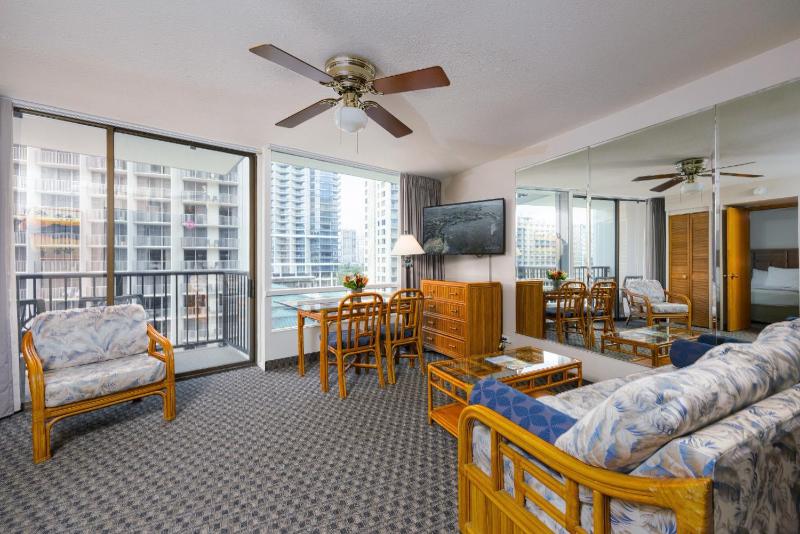 Imperial Hawaii Resort at Waikiki - image 7