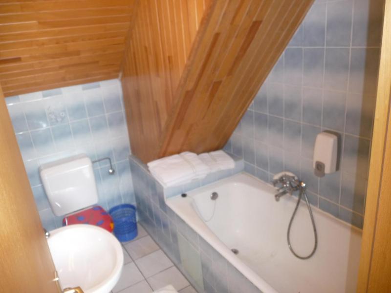 Quadruple Room image 1