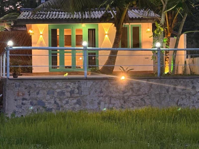 DSB Leafline Villa - image 13