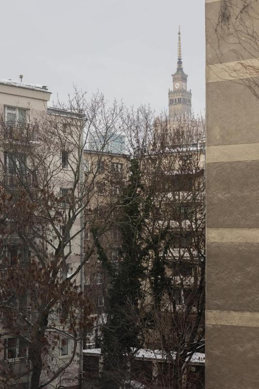 Cozy Apartment Hoża Warsaw Near PKIN with Air Conditioning by Noclegi Renters - image 7