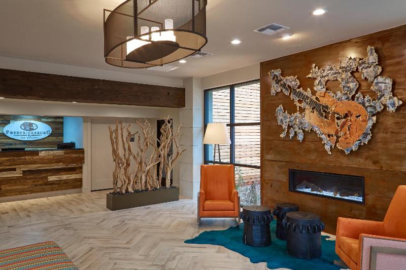 Fredericksburg Inn And Suites - image 36