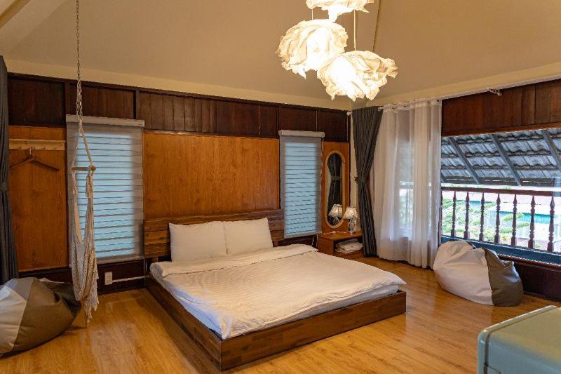 Olive Villa - image 5