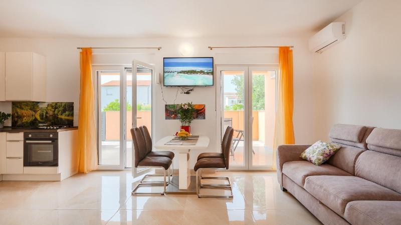 Villa Jasminka by Villas Guide - image 39