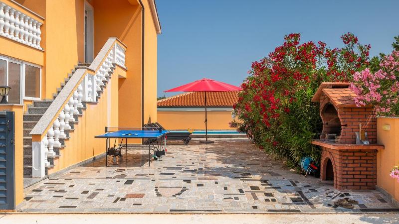 Villa Jasminka by Villas Guide - image 38
