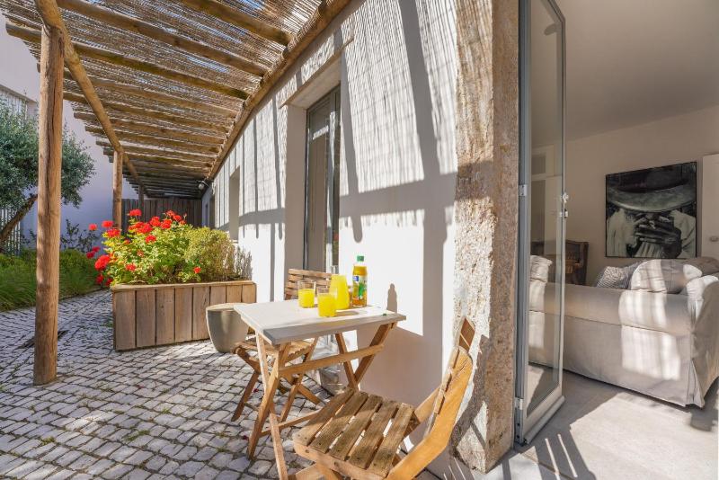 Charming design house in Montijo with garden - 43 - image 10