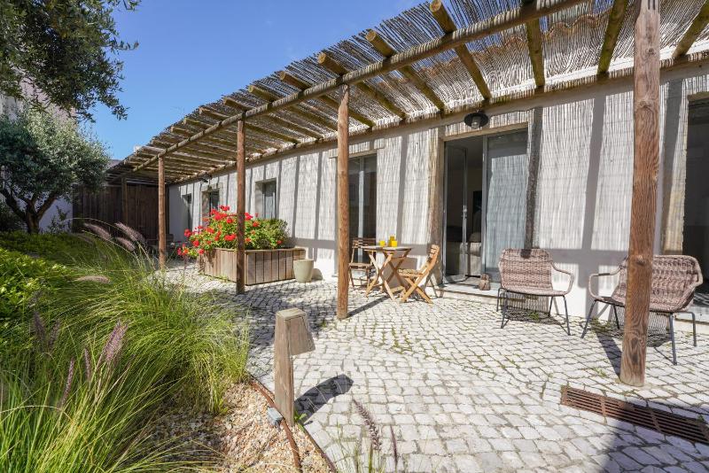 Charming design house in Montijo with garden - 45 - image 5