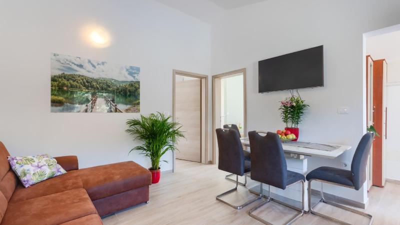 Villa Maks by Villas Guide - image 8